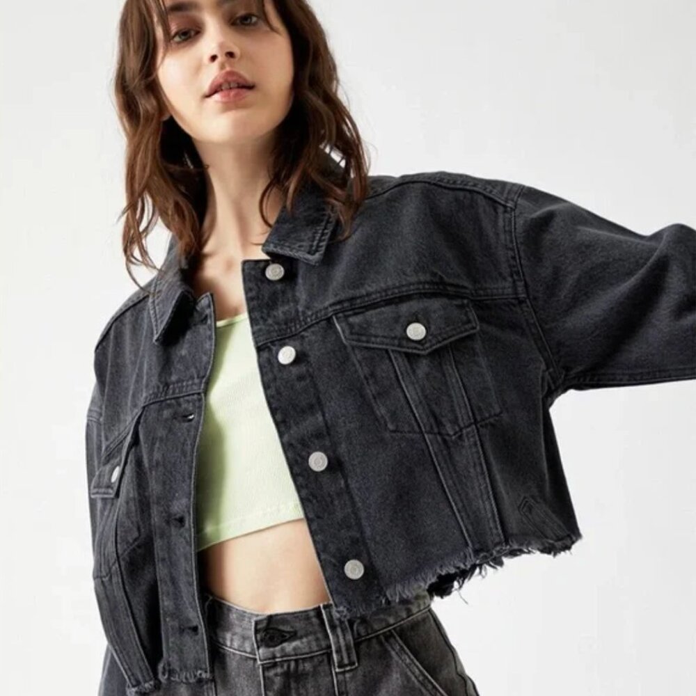 PacSun Cropped Denim Jacket - Black Size M/L NWT
